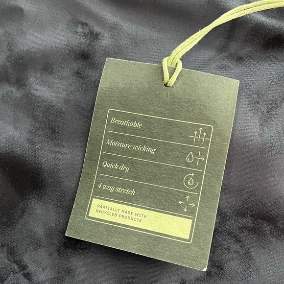 NWT We Wander Performance Tank Sports Bra - Picture 3 of 5